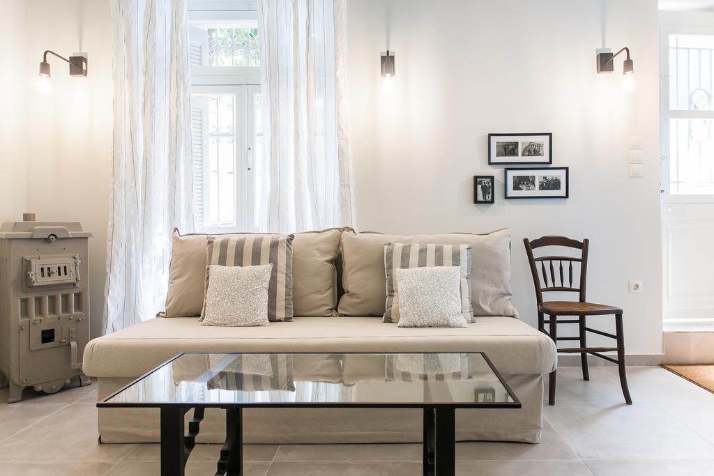 1930'S Athenian House By Yha Apartment Екстериор снимка
